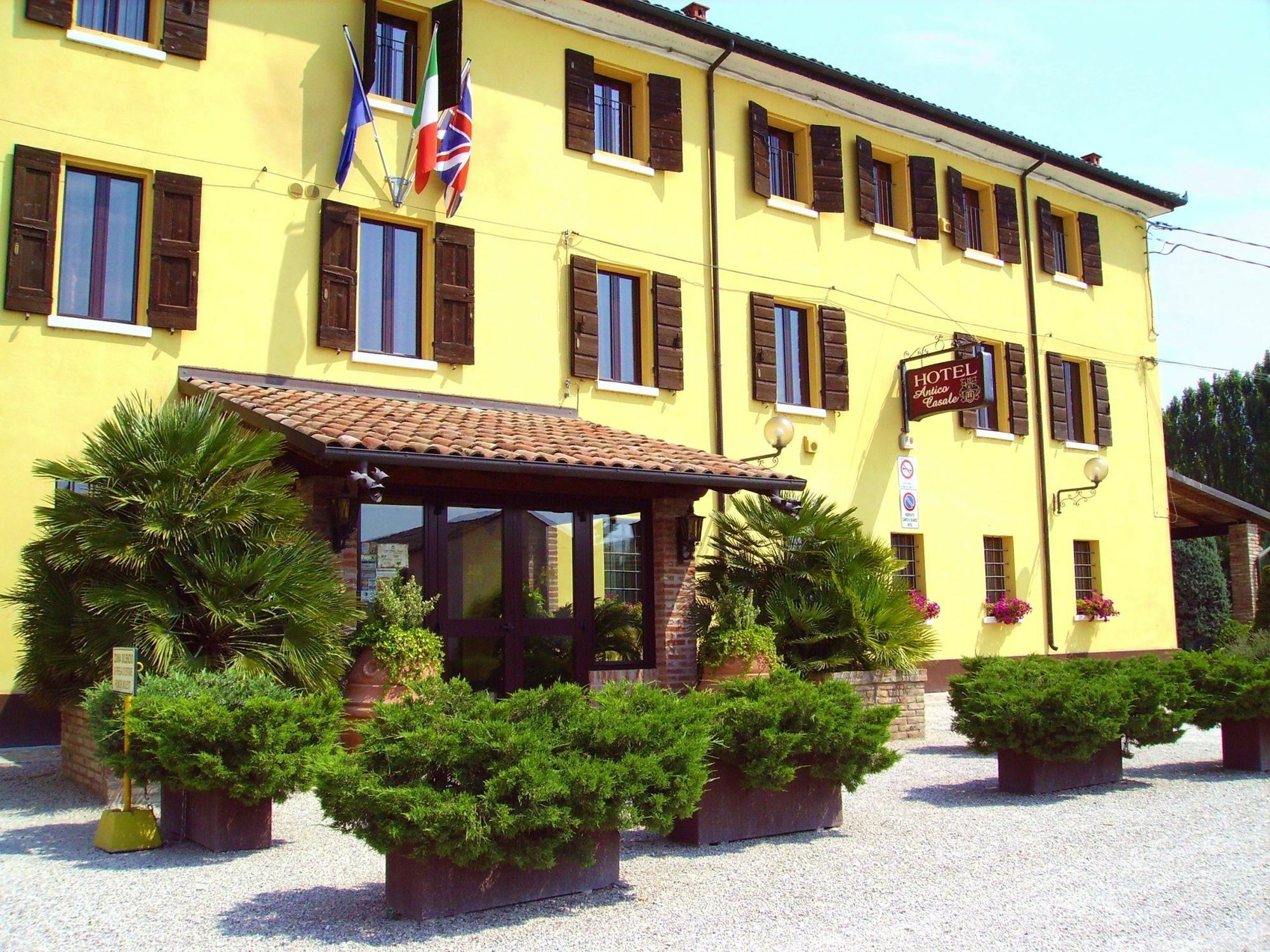 Hotel Antico Casale Vigarano Mainarda Bagian luar foto